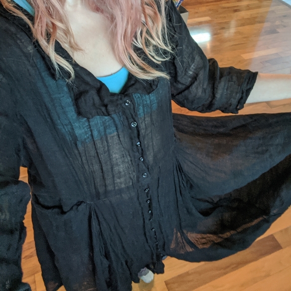 Krista Larson - Picture 10 of 11